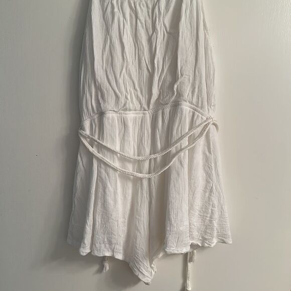 RARE Illa Illa White Braided Rope Linen High Neck Romper Size M - Picture 11 of 11